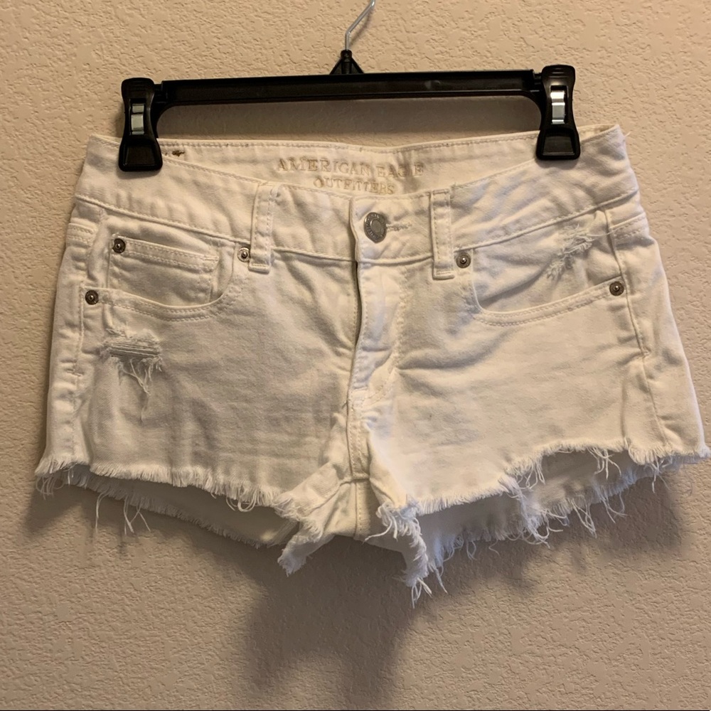 White denim shorty shorts